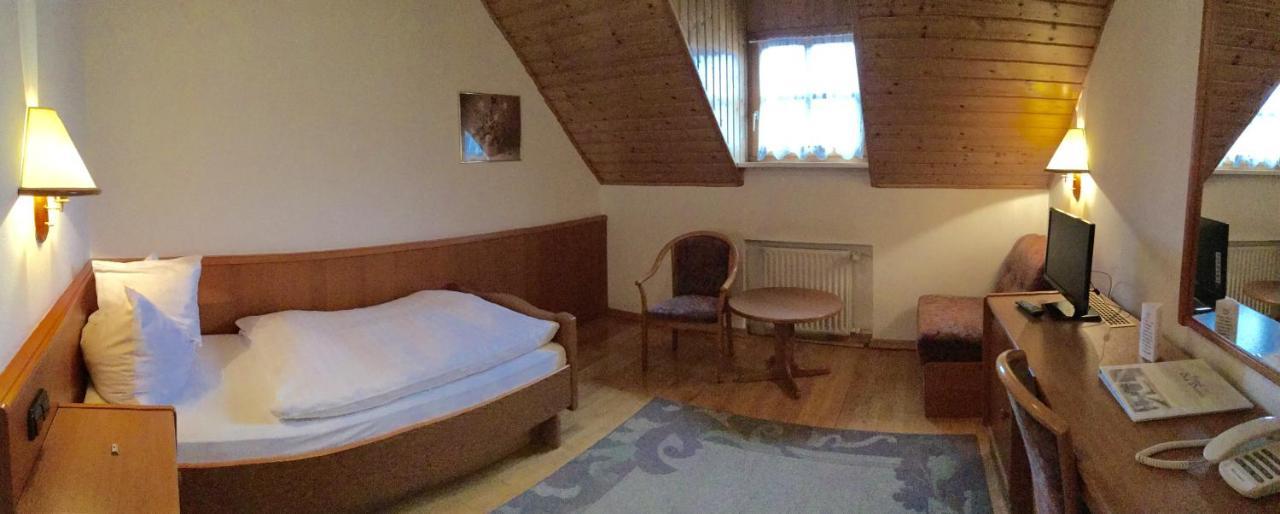 Fogado Az Oreg Preshez Hotel Mór Buitenkant foto